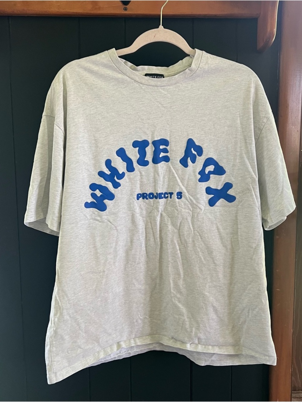 White fox t shirt